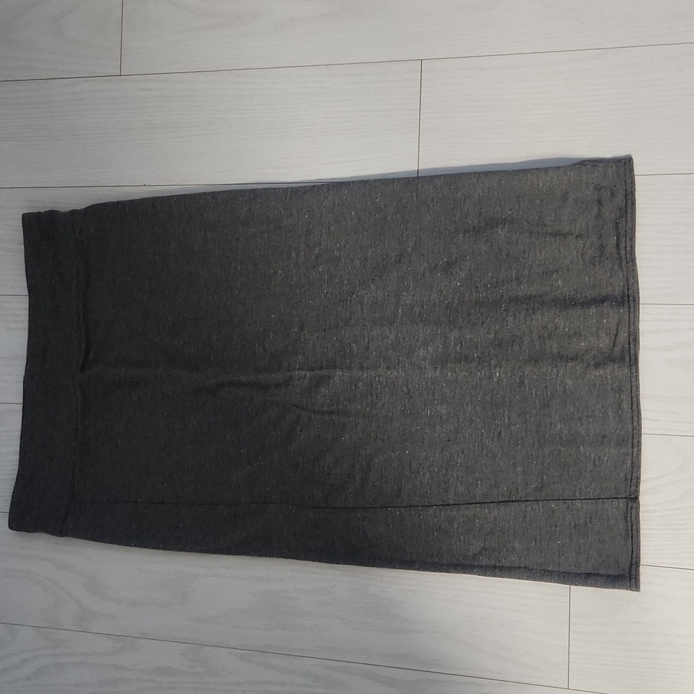 Loft size M gray pencil skirt